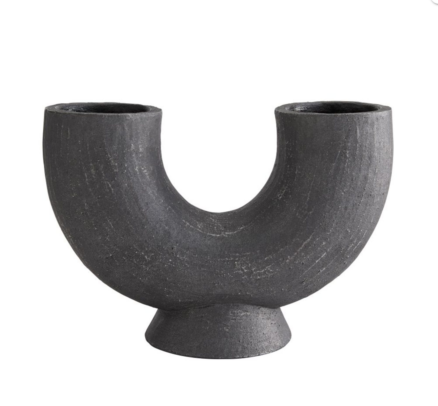 Damien Vase