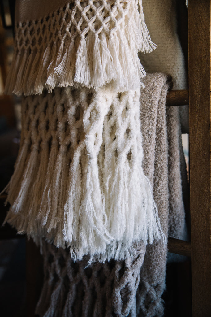 Fall Into Our Luxurious Alpaca Throws!