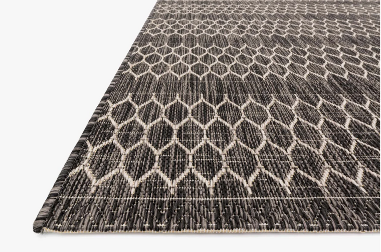 Isla Indoor/Outdoor Lattice Rug